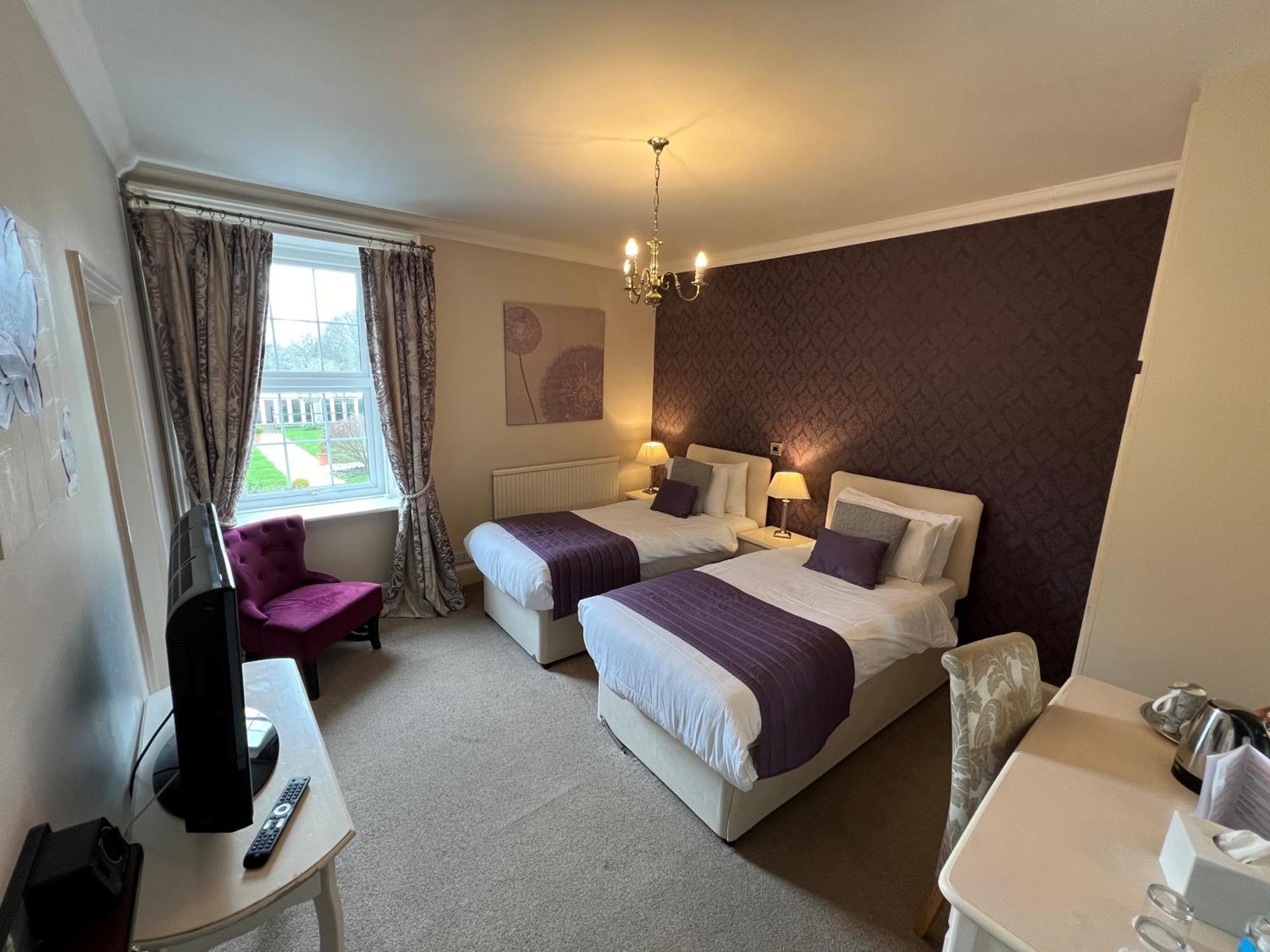The Mill House 3*