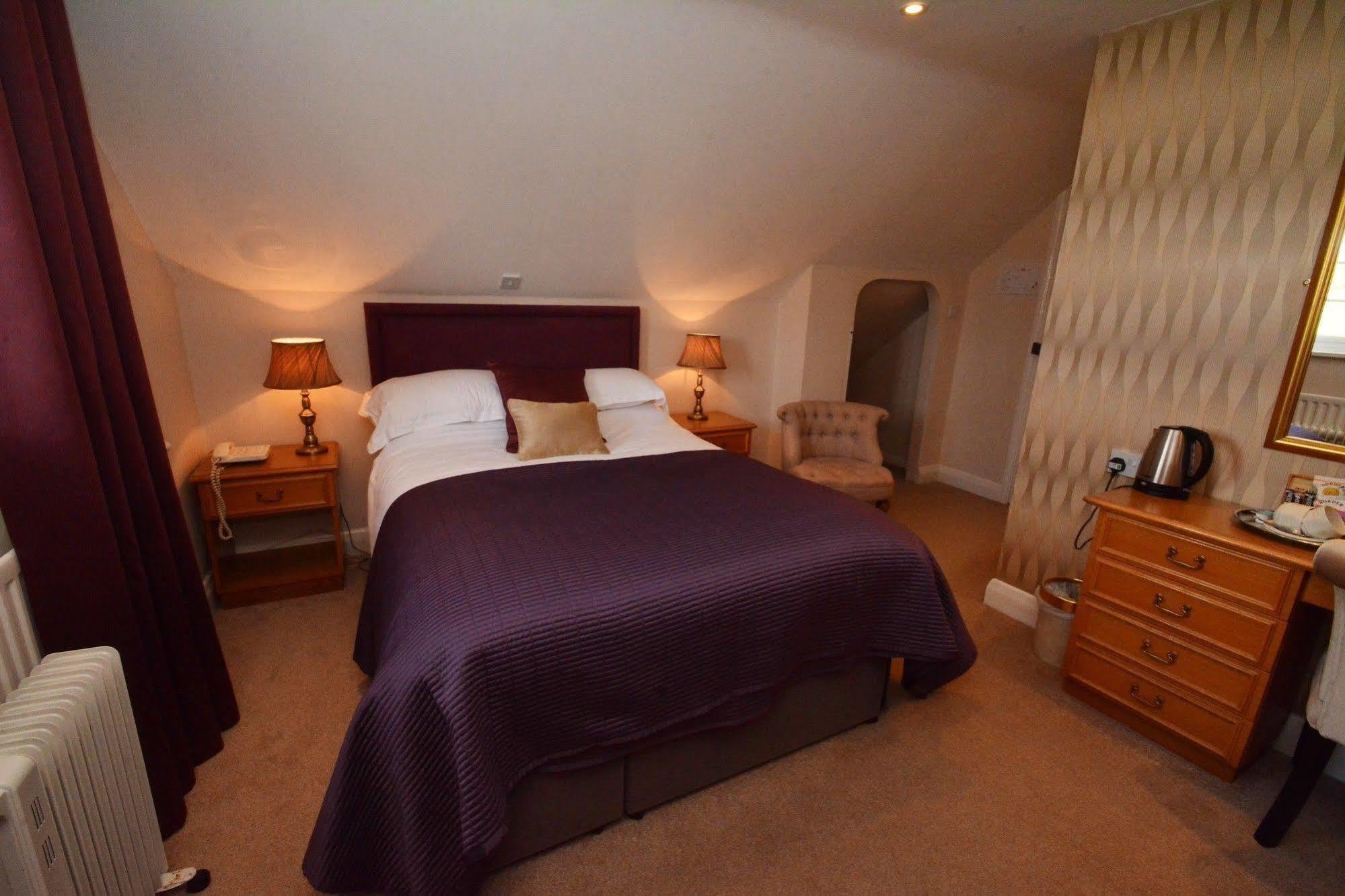 The Mill House Hotel Reading
